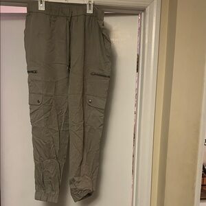 Women’s Casual Cargo Pants - Gray